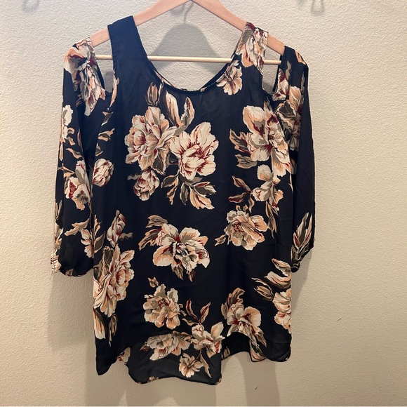 Signature Studio Tops - ✨Floral Cold Shoulder Women's‎ Blouse Top Size Large